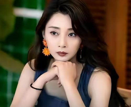 国产美女撒尿视频播放器,揭秘网络奇观背后的秘密